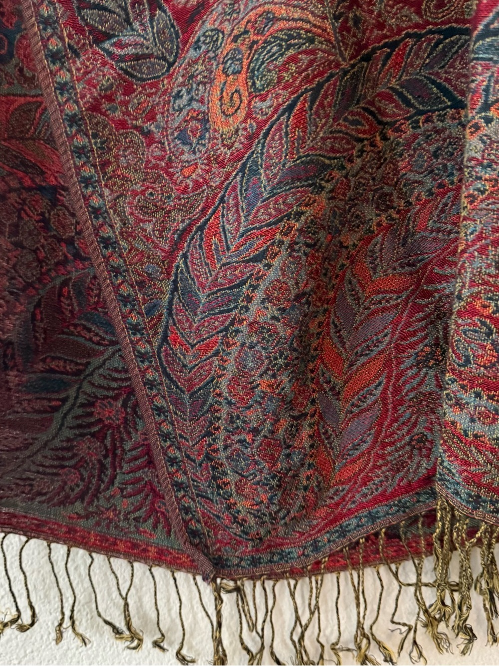 Pashmina Reversible Paisley Shawl Wrap Burgundy Sage Fringe Boho - Picture 3 of 9